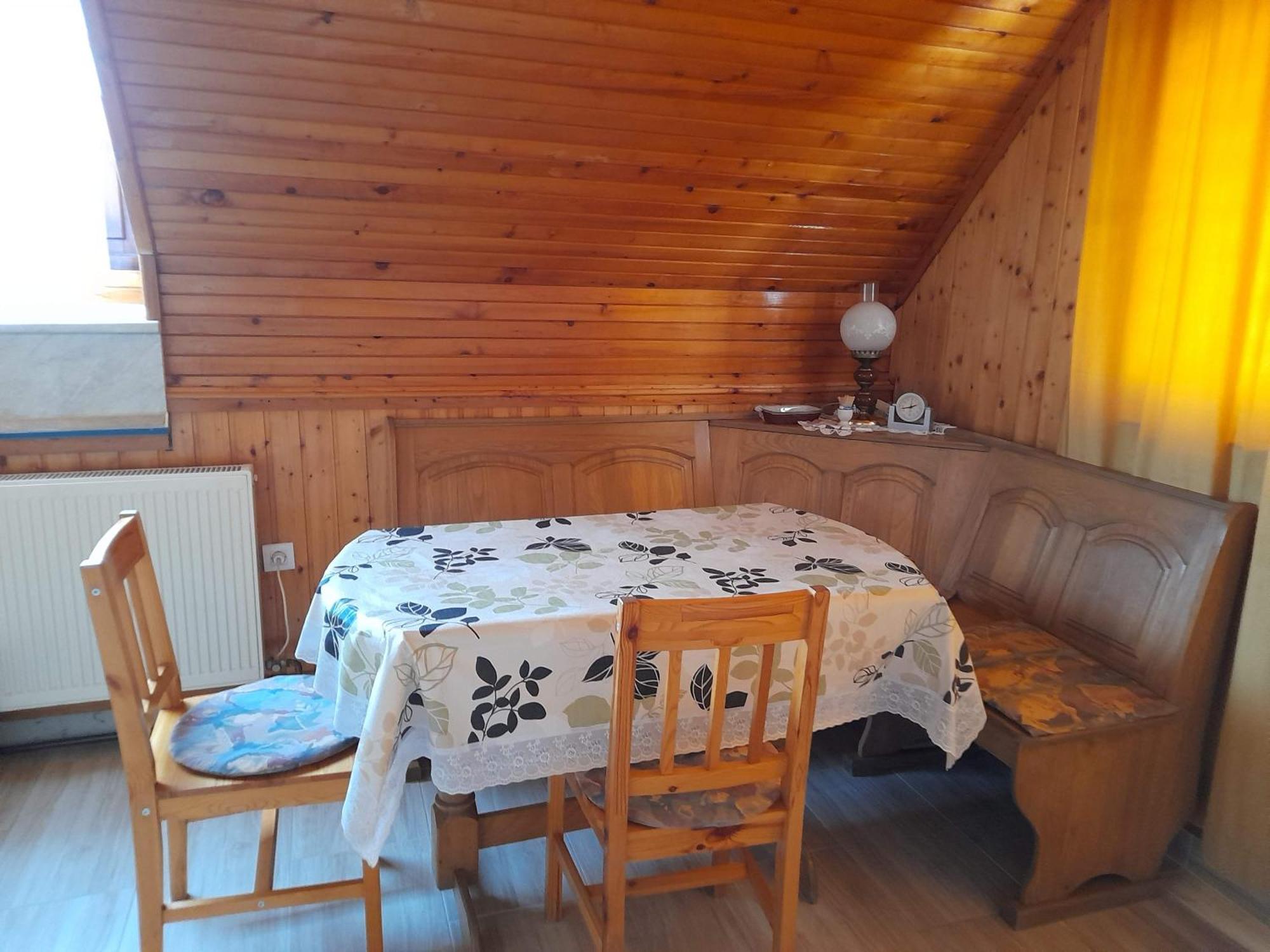 Harmonia Vendeghaz 100 Meterre Az Igali Gyogyfuerdotol Apartman Kültér fotó