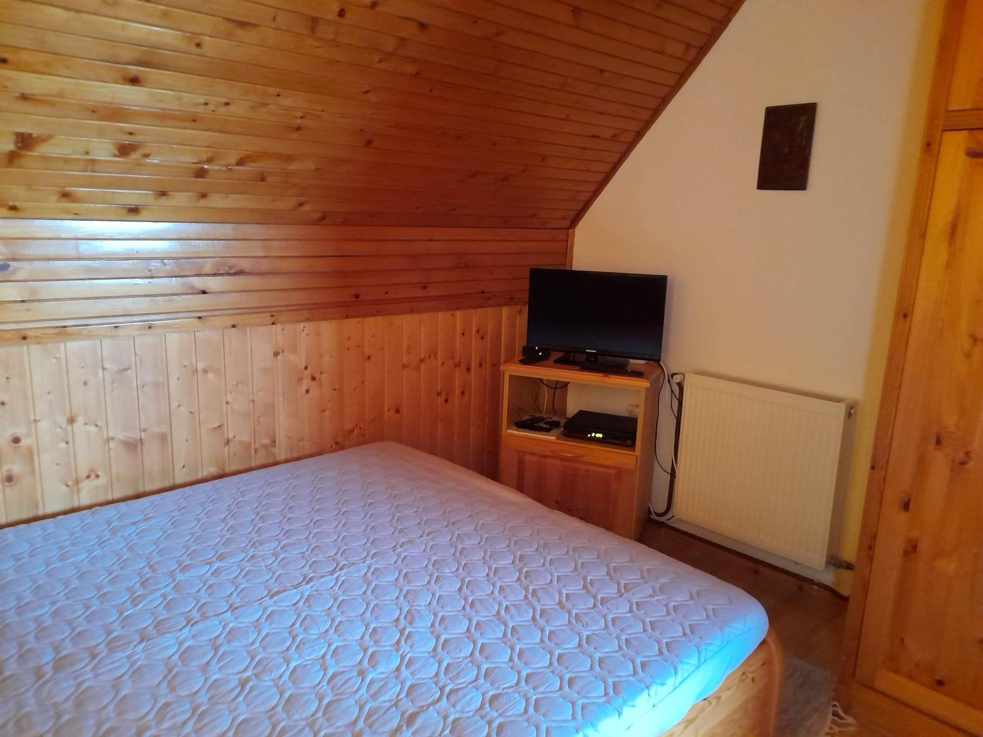 Harmonia Vendeghaz 100 Meterre Az Igali Gyogyfuerdotol Apartman Kültér fotó