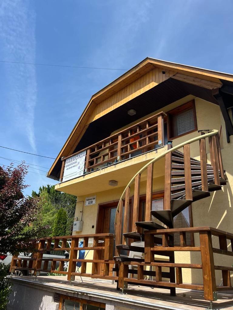 Harmonia Vendeghaz 100 Meterre Az Igali Gyogyfuerdotol Apartman Kültér fotó